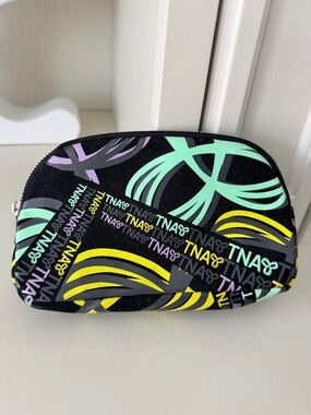 Vintage Y2K TNA ARITZIA Graphic Printed Small Dome Cosmetic Pouch Bag Black